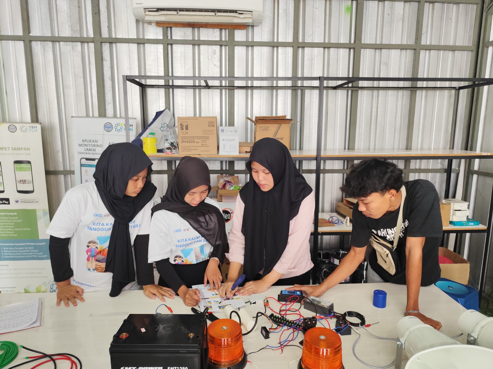 Pelatihan Rakit APB Cipayung
